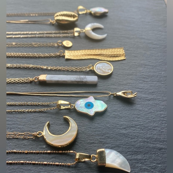 *Jihane* Hamsa Evil Eye Protection Necklace - Picture 3 of 9